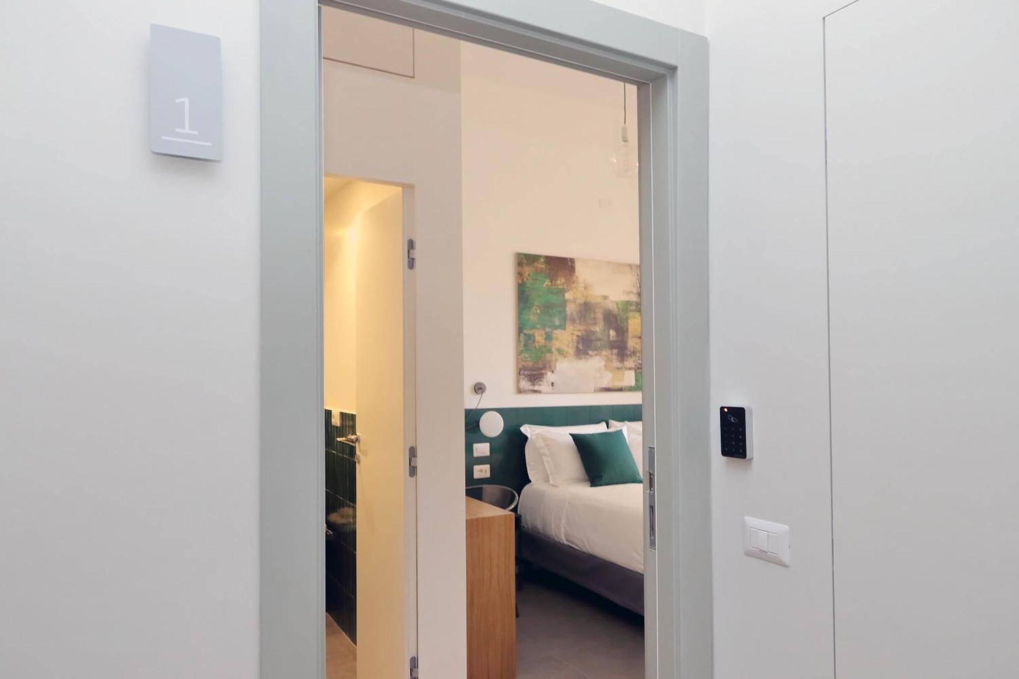 Ych-Montebello - Rooms Rzym Zewnętrze zdjęcie